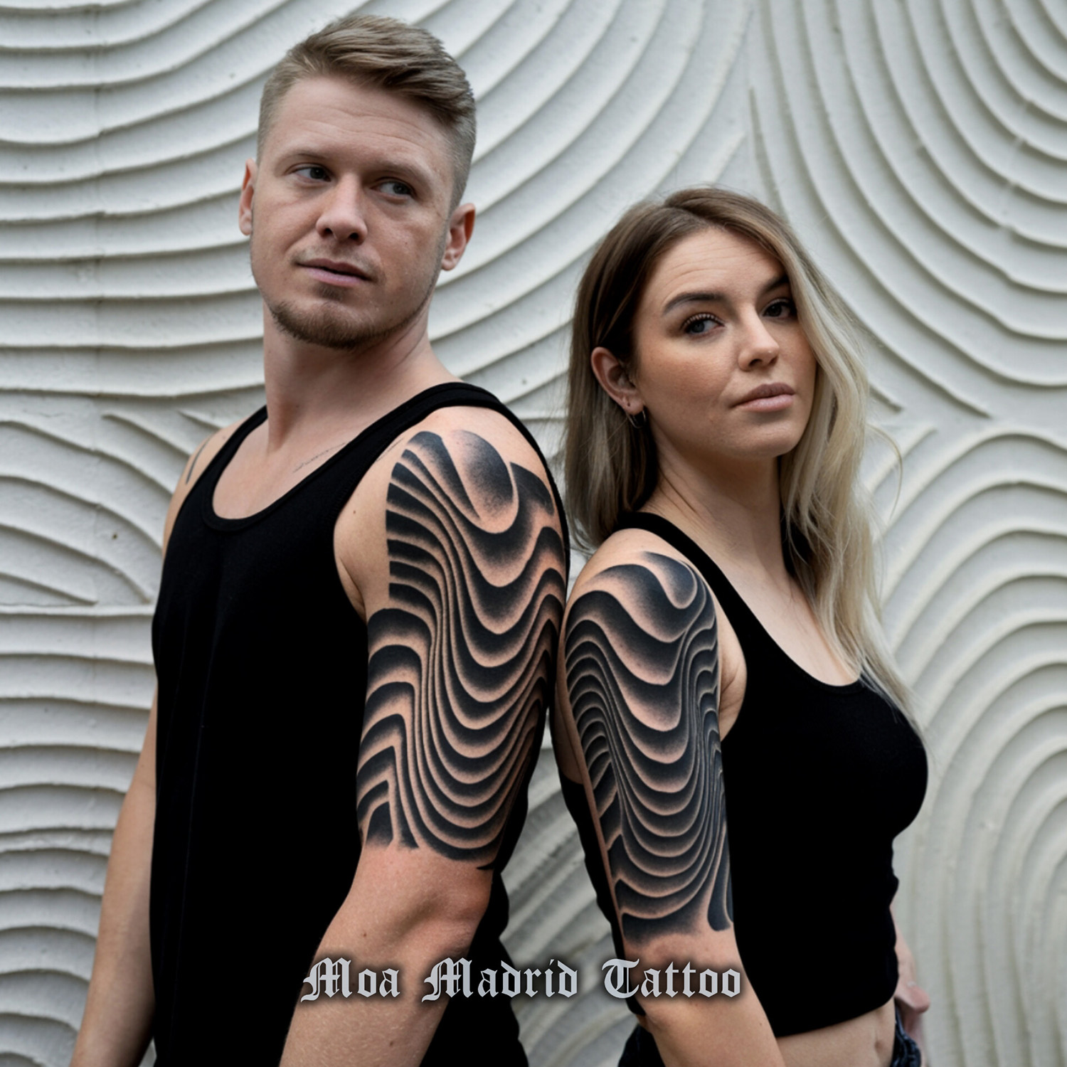 Doble tatuaje IA op-art efecto 3D hombre y mujer
