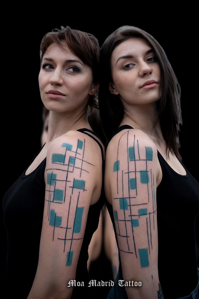 Tatuajes IA abstractos con rectángulos azules