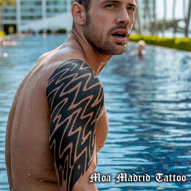Tatuaje IA de ondas para hombre